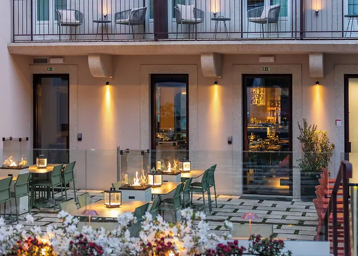 Arts Porto, Tapestry Collection By Hilton 4*