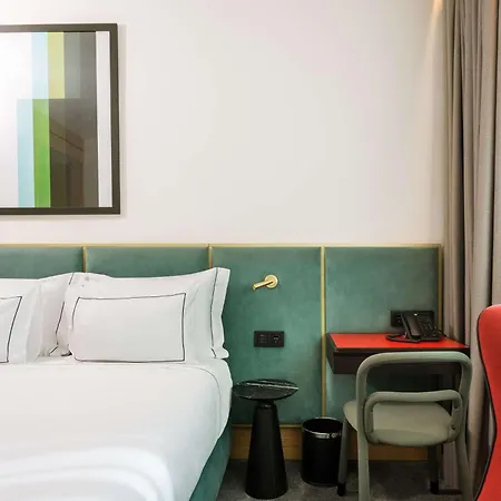 Arts Porto, Tapestry Collection By Hilton 4*
