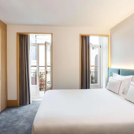 Arts Porto, Tapestry Collection By Hilton 4*