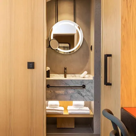 Hotel Arts Porto, Tapestry Collection By Hilton Oporto