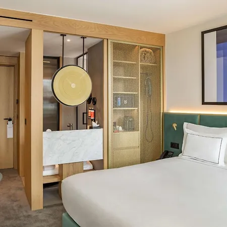 Arts Porto, Tapestry Collection By Hilton Oporto