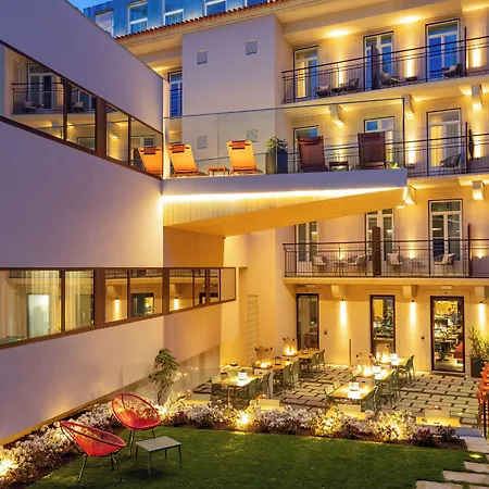 Arts Porto, Tapestry Collection By Hilton 4*