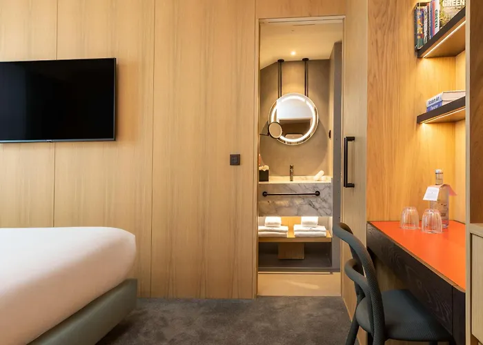 Arts Porto, Tapestry Collection By Hilton Oporto