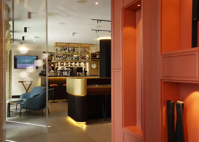 Arts Porto, Tapestry Collection By Hilton Hotell Oporto