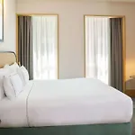 ホテル Arts Porto, Tapestry Collection By Hilton 4*