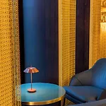 ホテル Arts Porto, Tapestry Collection By Hilton 4*