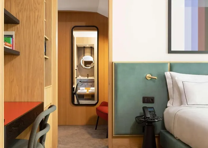 Arts Porto, Tapestry Collection By Hilton 4*