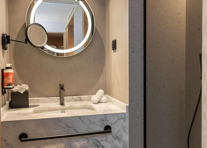 Arts Porto, Tapestry Collection By Hilton 4* Porto